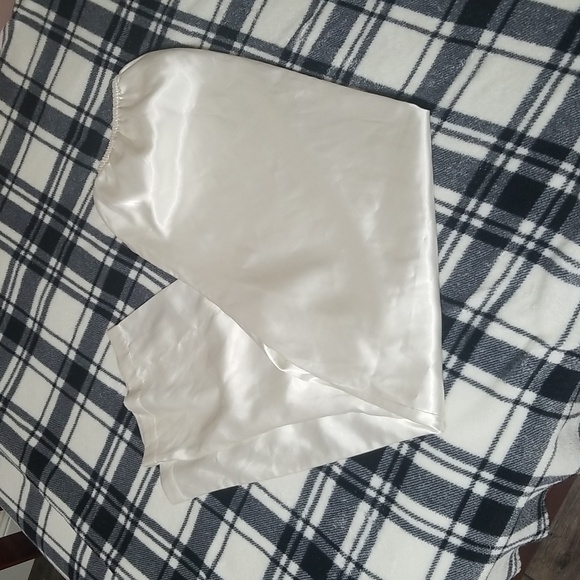 Victoria's secret pajama set - Picture 5 of 7